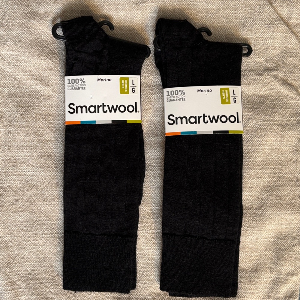 Smartwool Men's ‘City Slicker’ Black Crew Socks (2 pair) - Men’s 9-11.5 - NWT